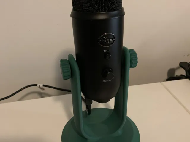 Blue Yeti Desk Stand