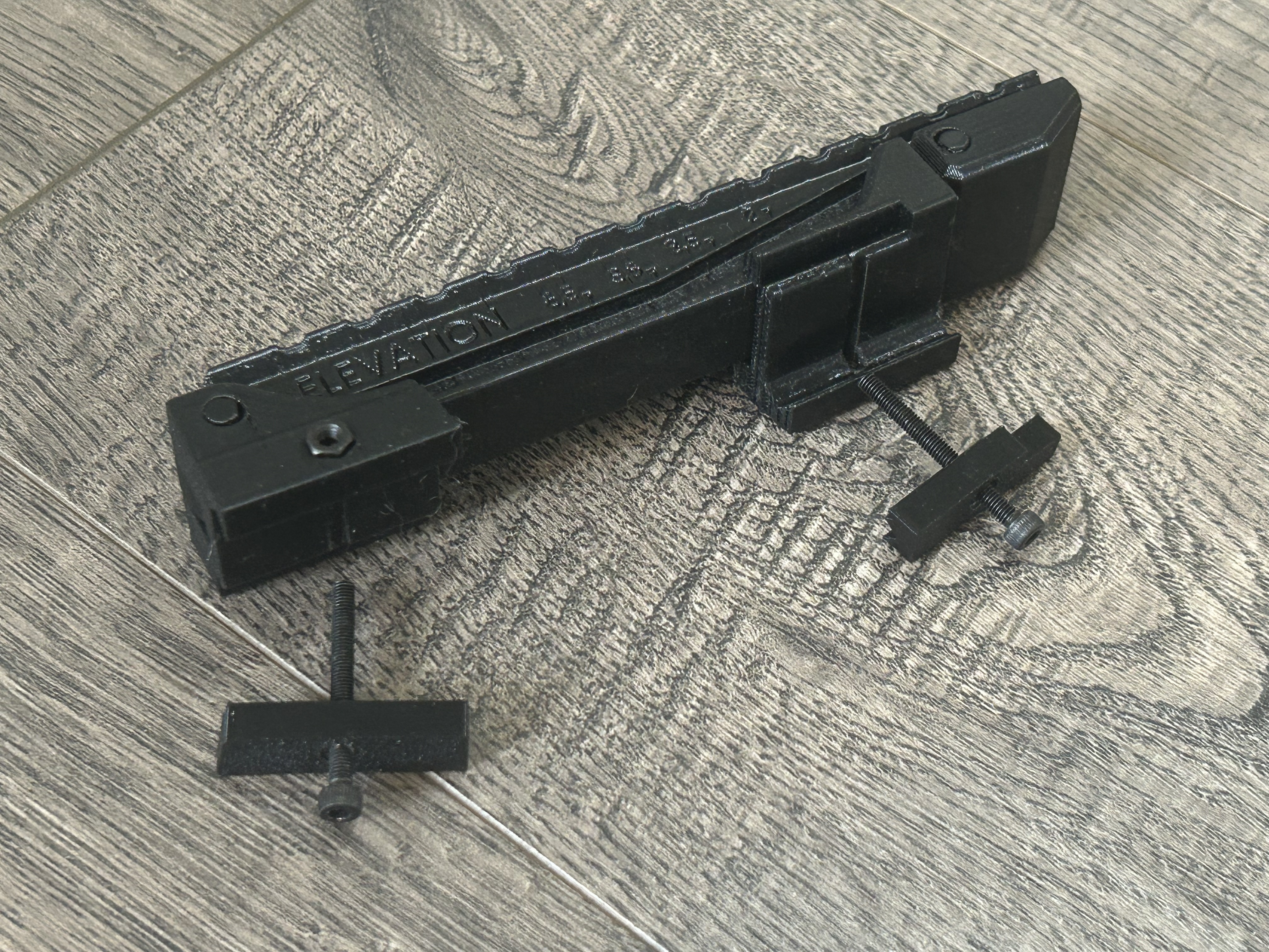 Clamp-on Leedle Dynamics Adjustable Riser