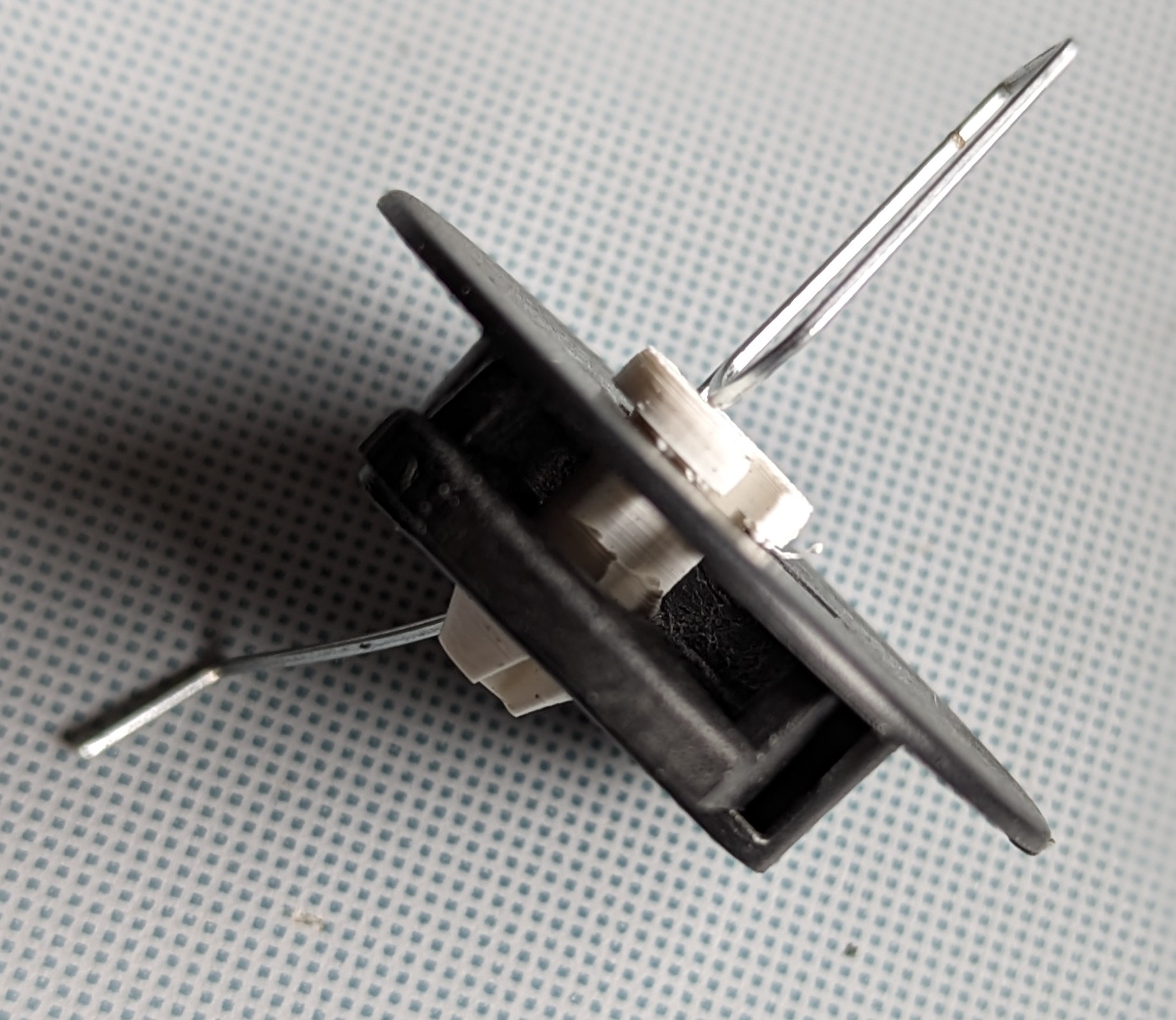 Middle Pin middle pin for savings box lock by Heinrich | Download free STL model ...