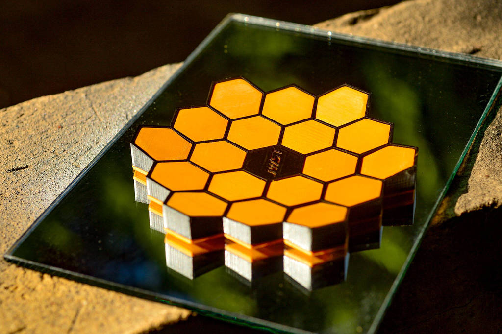 JWST 1:50 Artistic Model