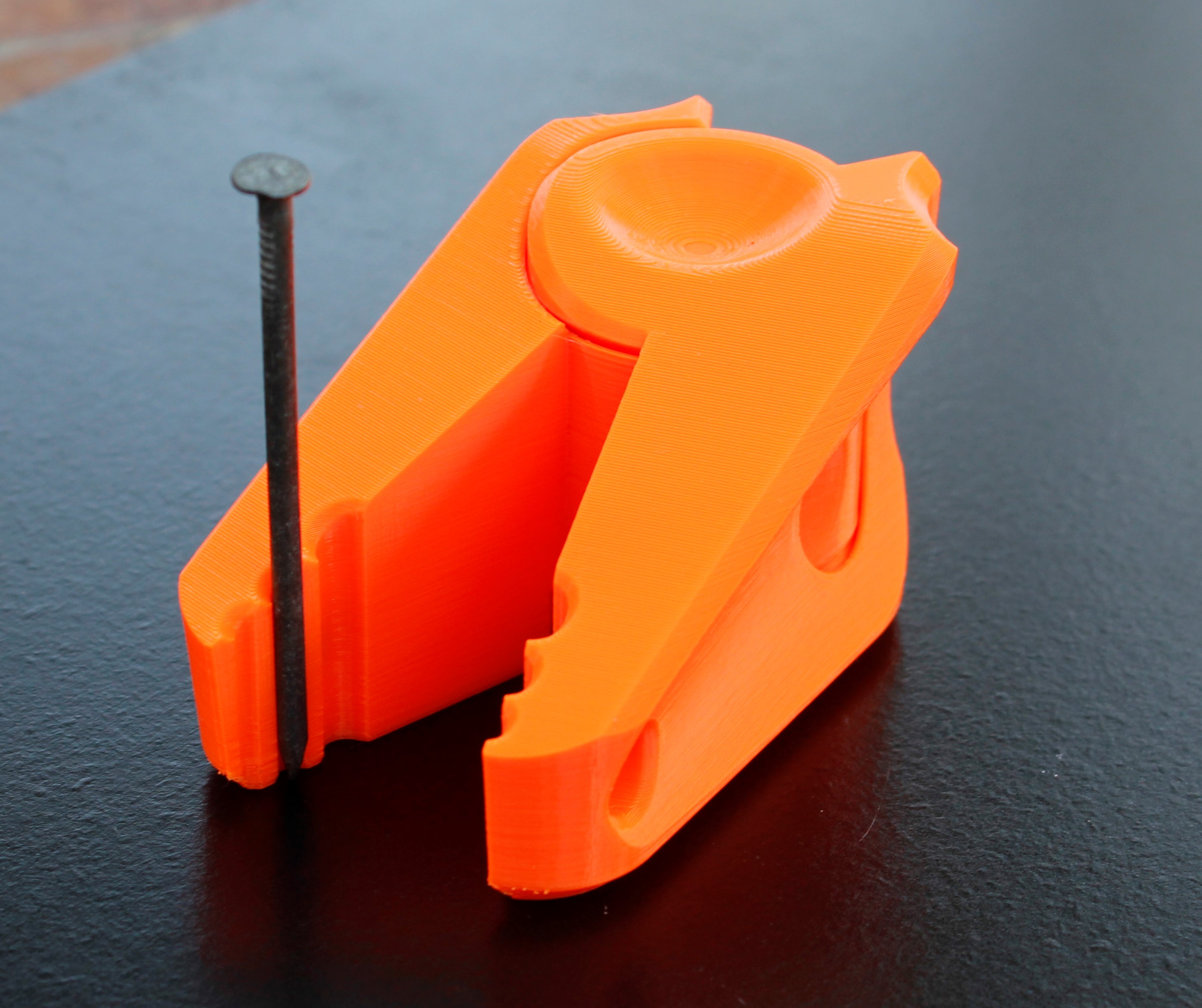 Miniatura 6 do modelo 3D Nail Guide / Finger Guard
