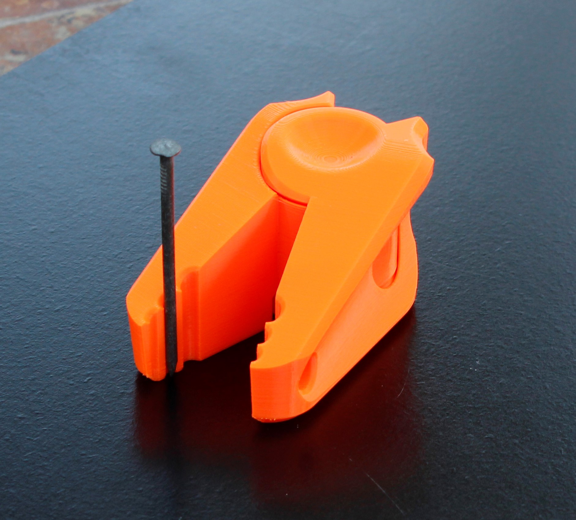 Miniatura 5 do modelo 3D Nail Guide / Finger Guard