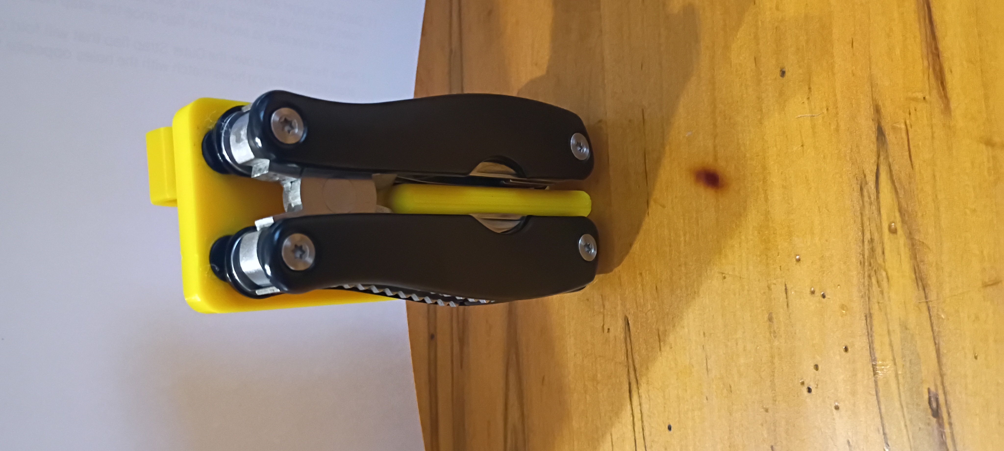 Magnetic Holder for Top Multitool