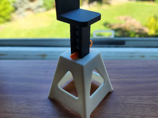 GPU Support Jack Stand