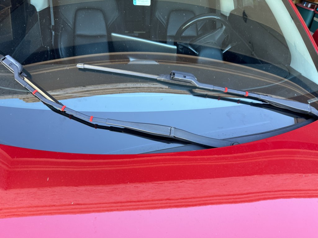 Tesla Windshield Washer Hose Clip