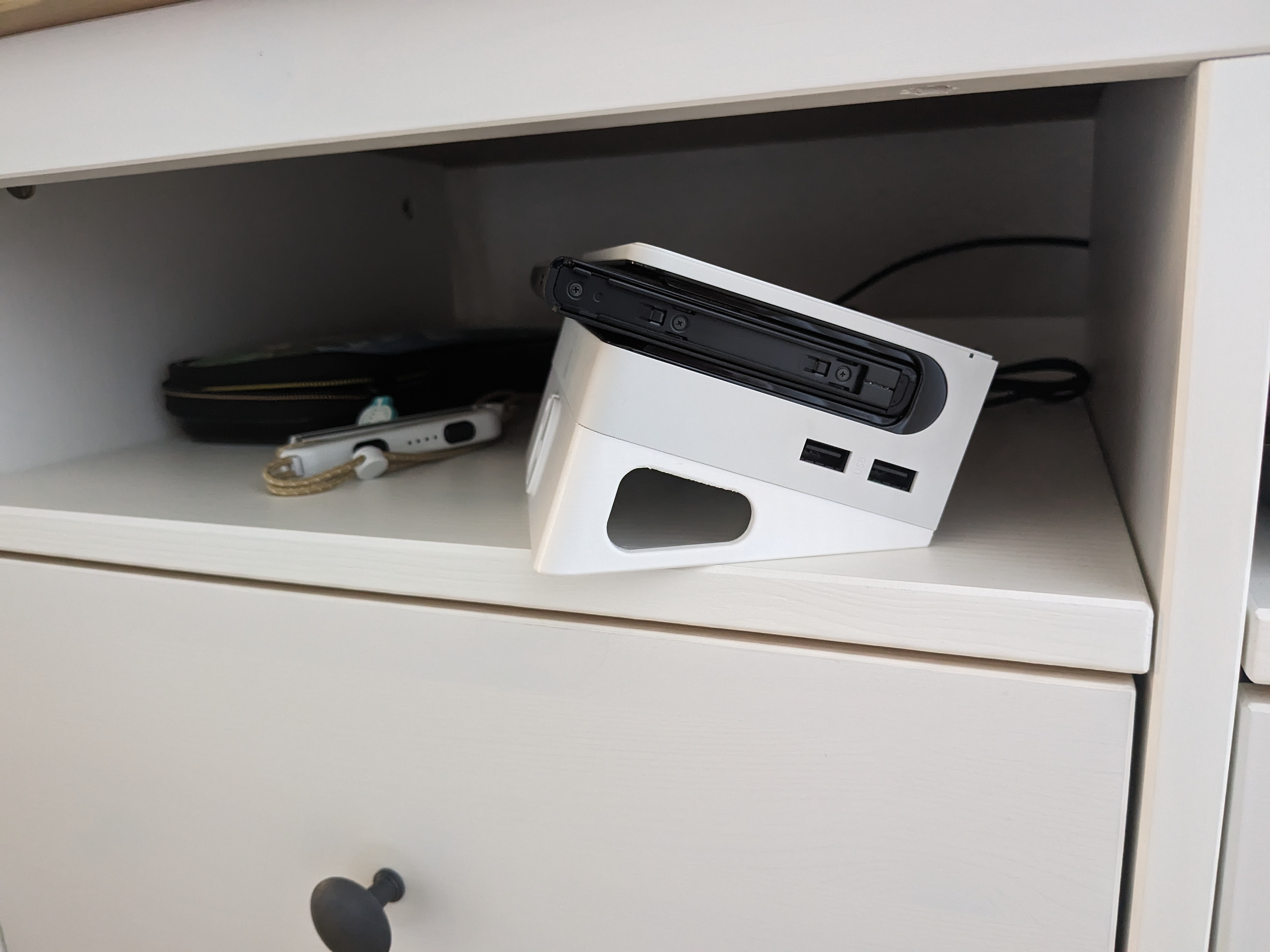 Nintendo Switch Horizontal Angle Dock for Ethernet/OLED Switch — miniatura 2