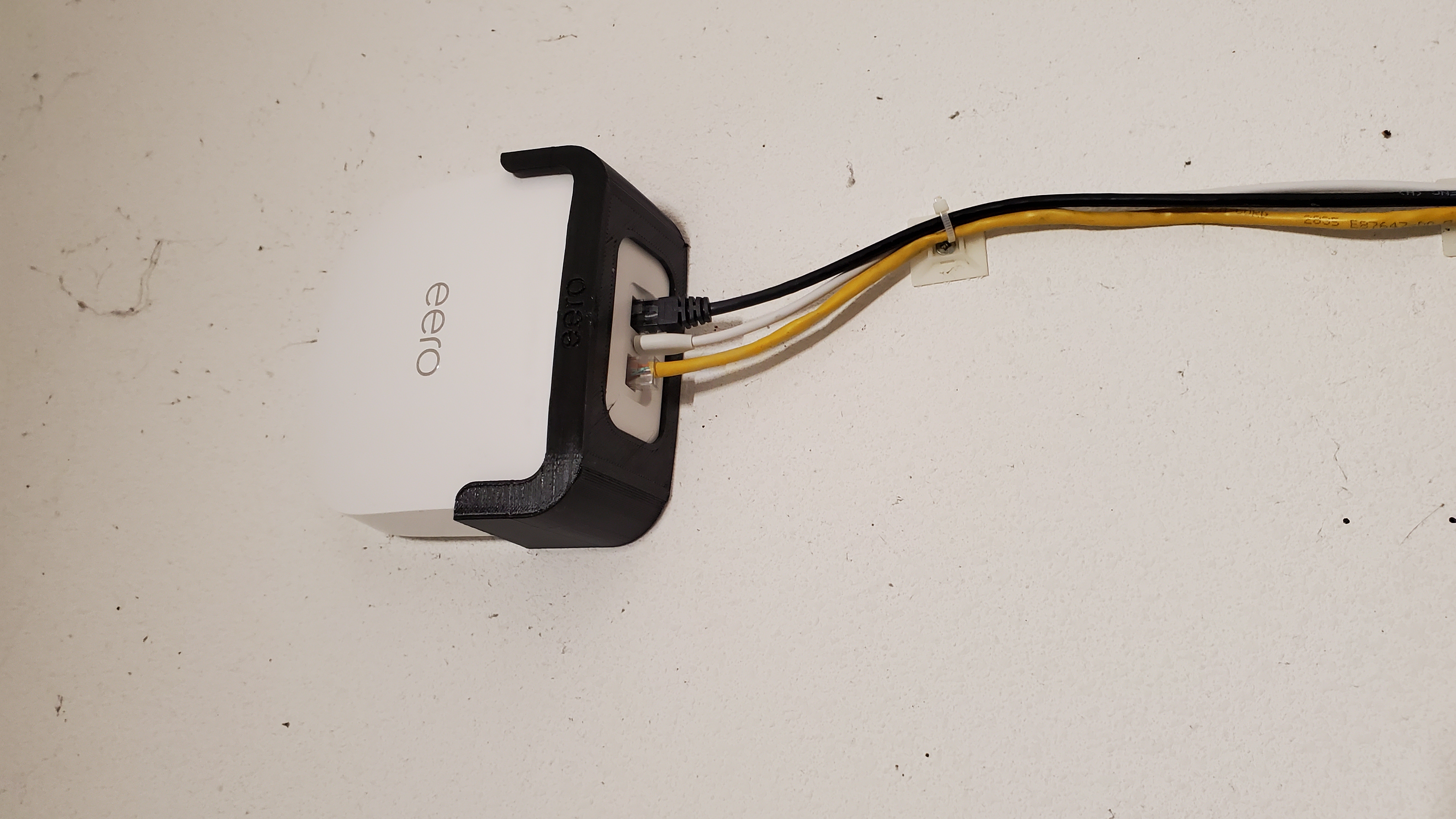Eero Pro 6E Wall mount