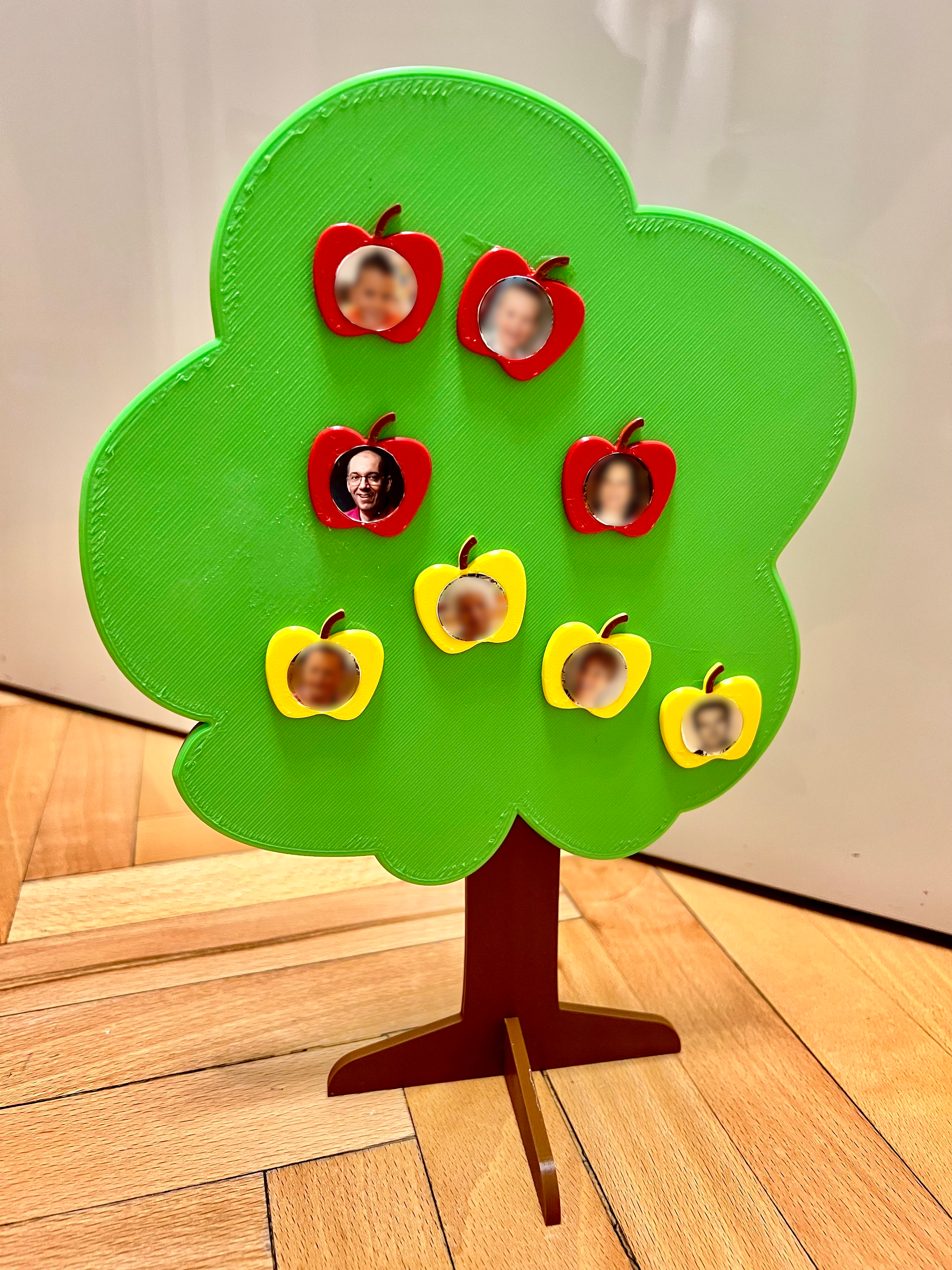Family tree photo frames