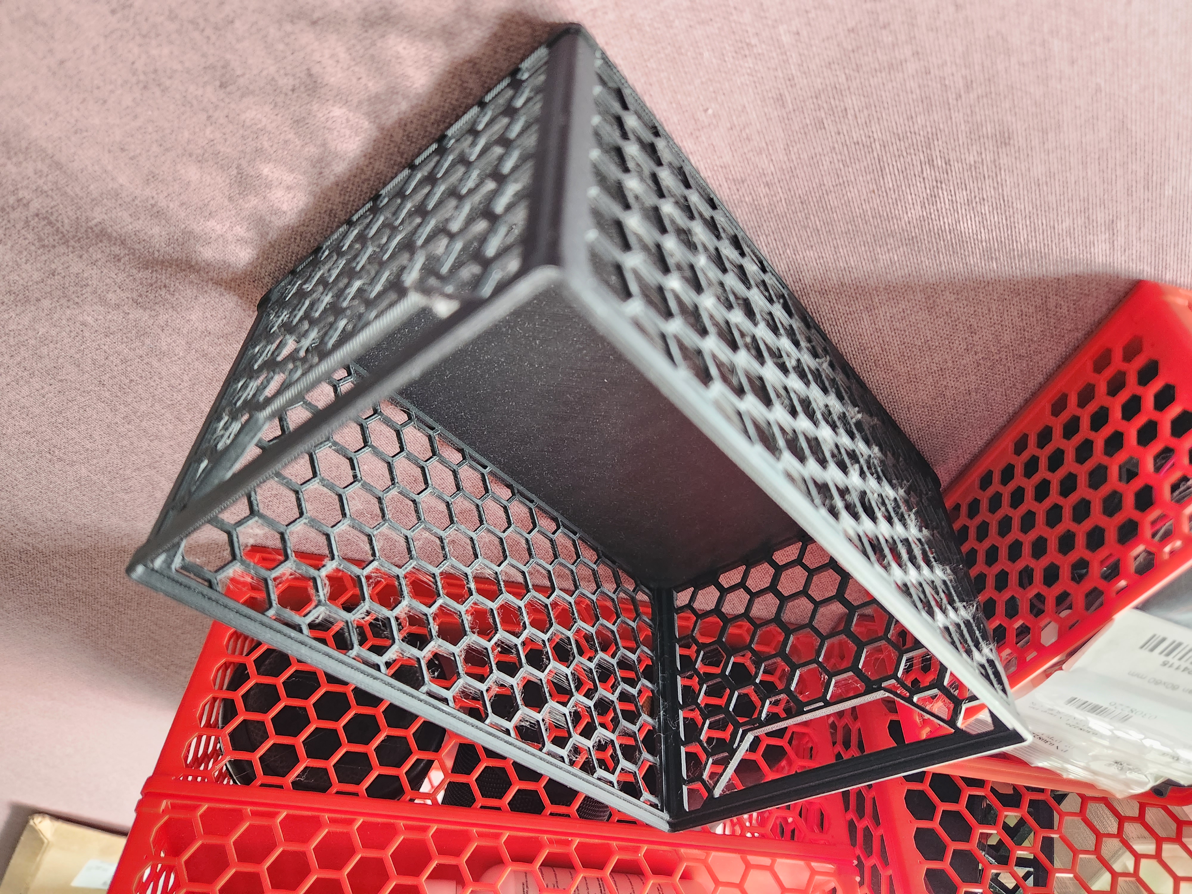 Miniatura 2 do modelo 3D Hexagon Storage Boxes Stackable