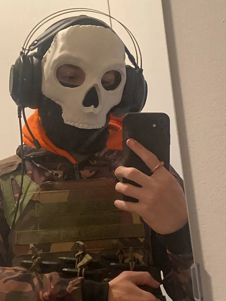 Modern Warfare 2019 Ghost Mask