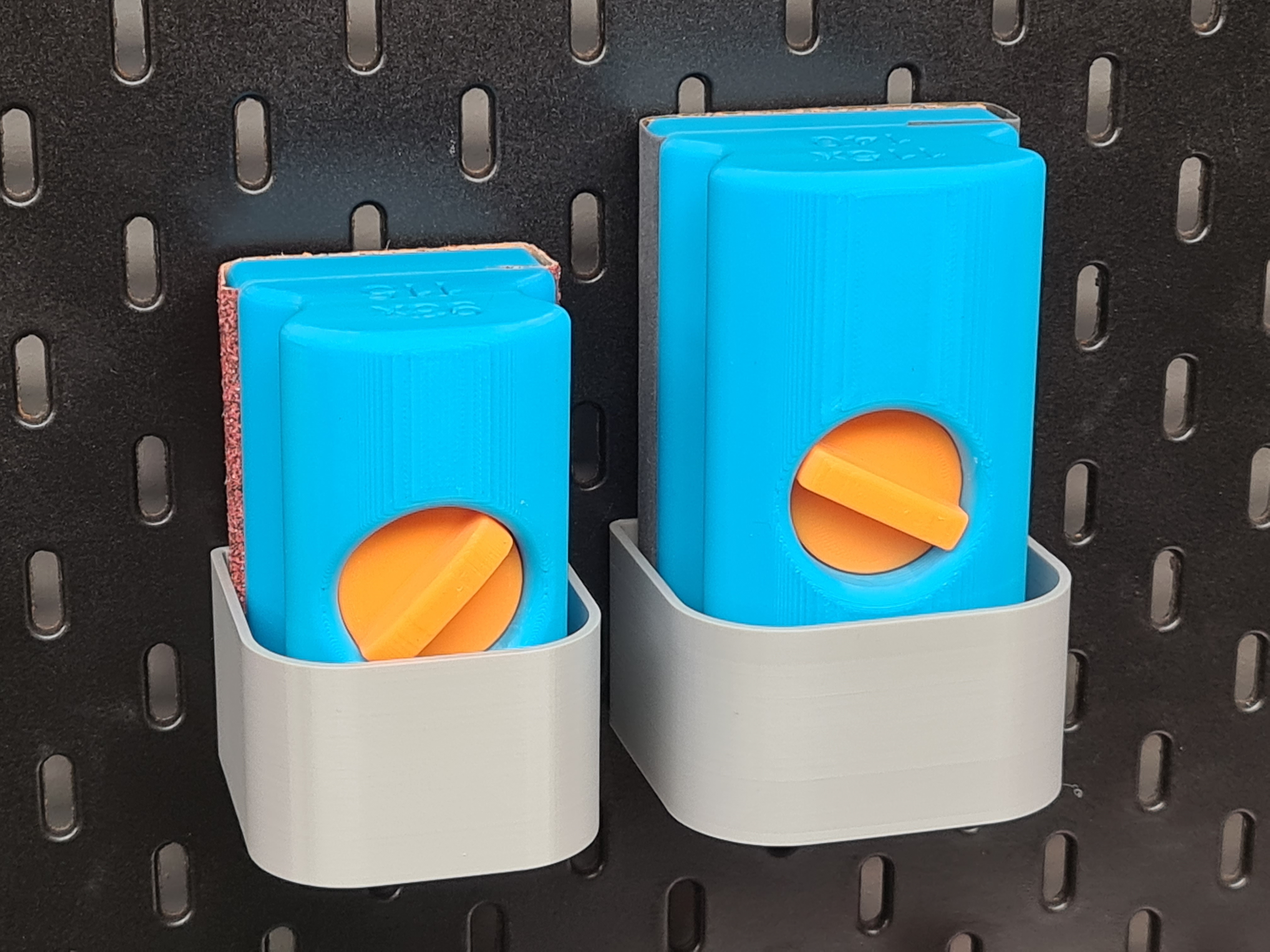 Skadis Sanding Block Holder