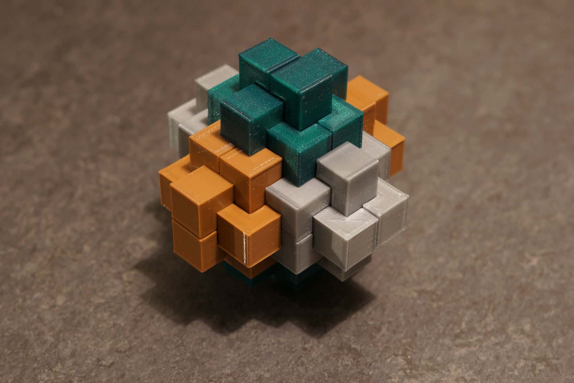 The cubic knot (24pcs brain teaser)