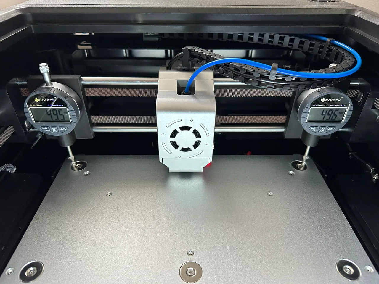 Qidi X-Max 3 Digital Dial Indicator Holder by Dirk Schneider