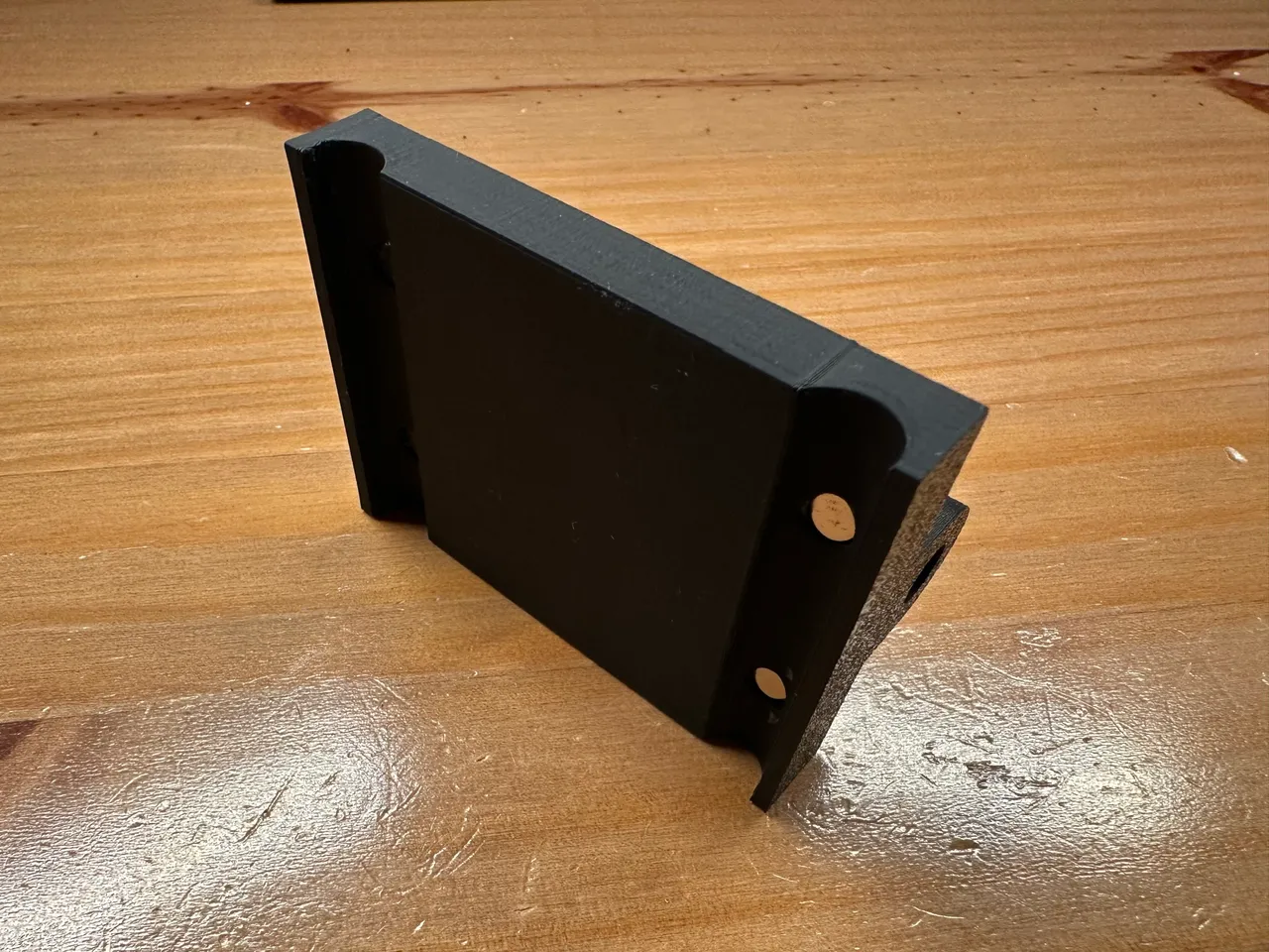 Qidi X-Max 3 Digital Dial Indicator Holder by Dirk Schneider