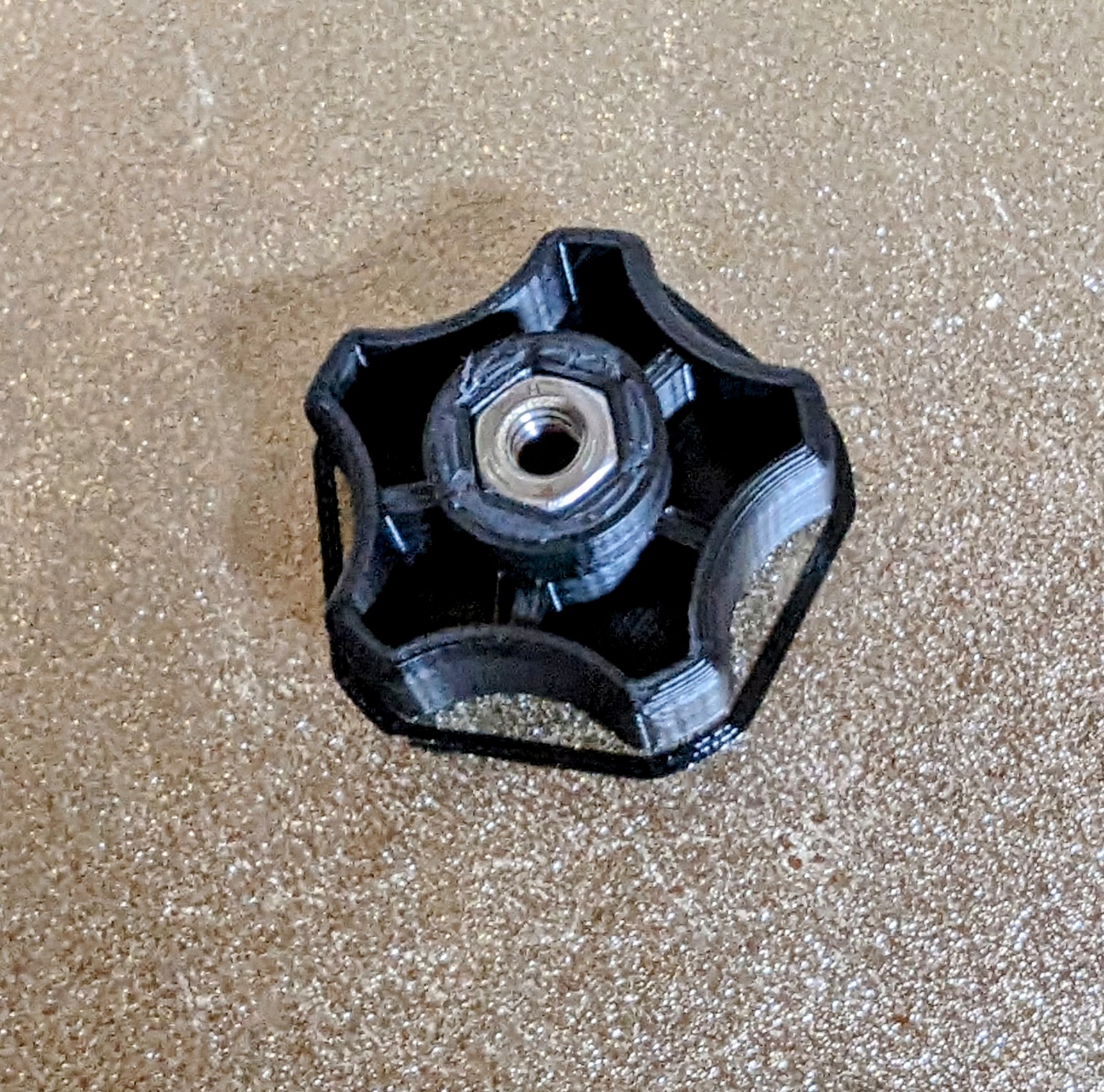 Captive Nut Star Knob 1/420 by FilthyMick Download free STL model