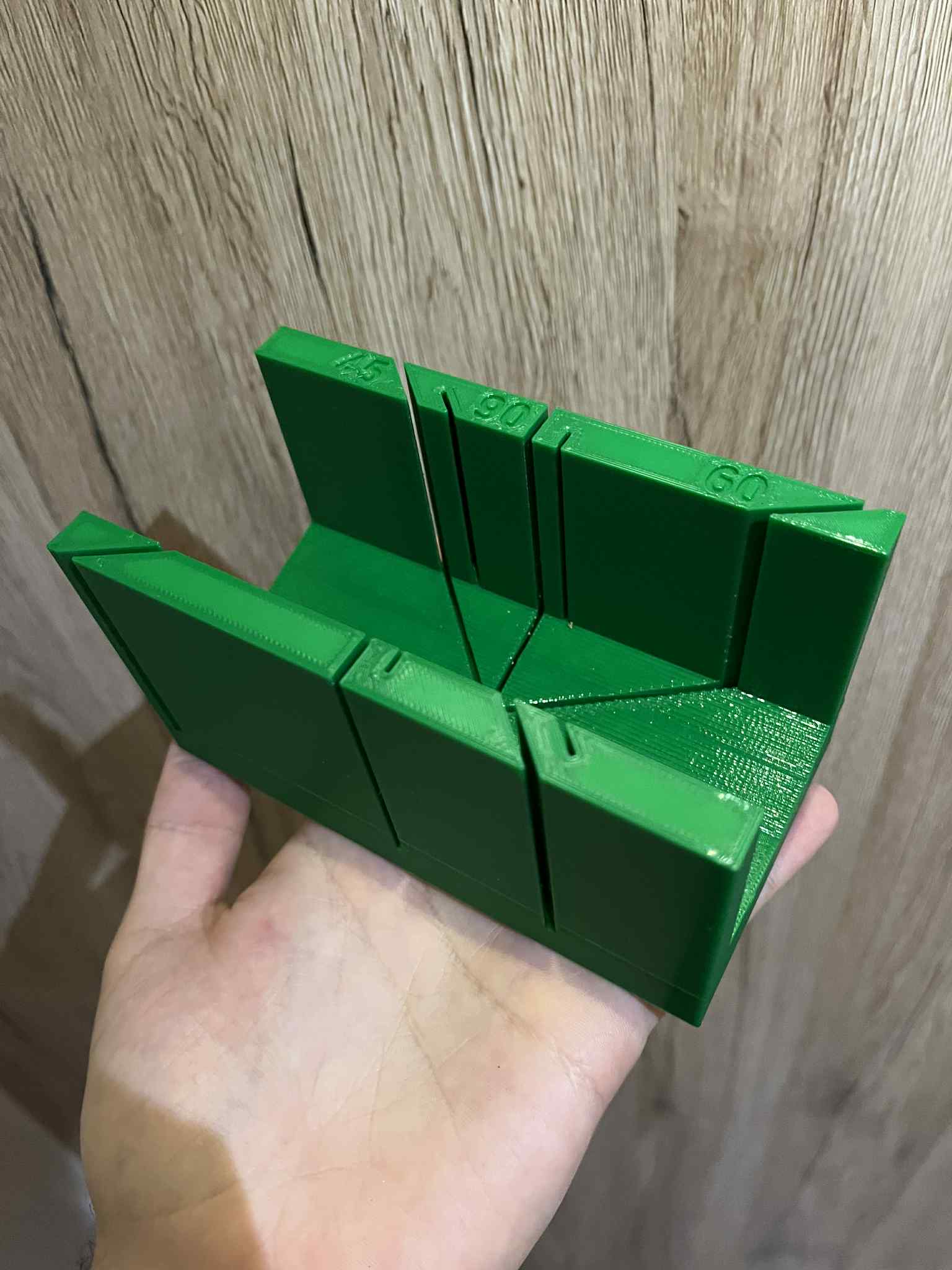 Mitre box