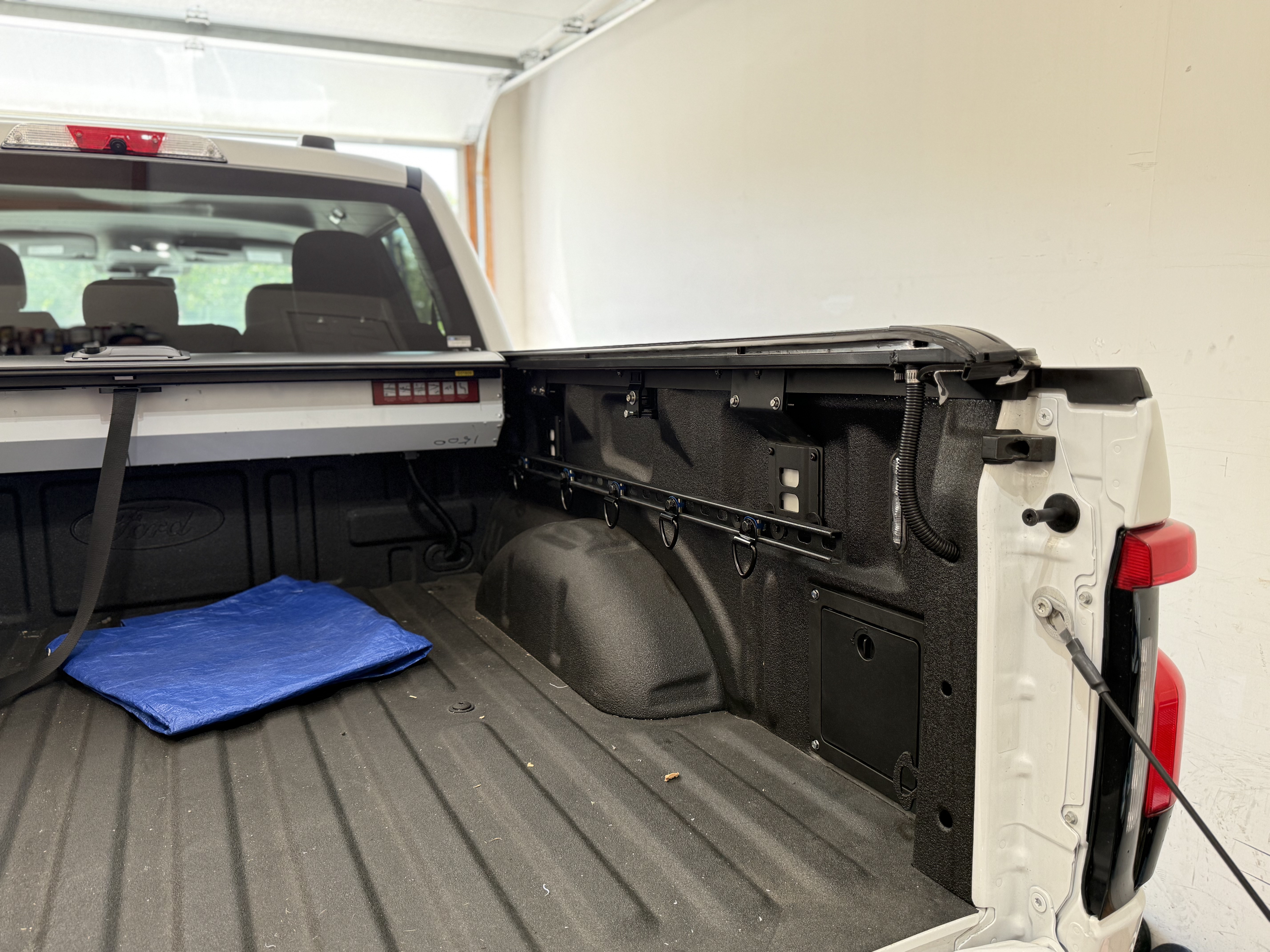 DIVIDER BRACKET MOUNT FOR FORD F150 DIY RAILS