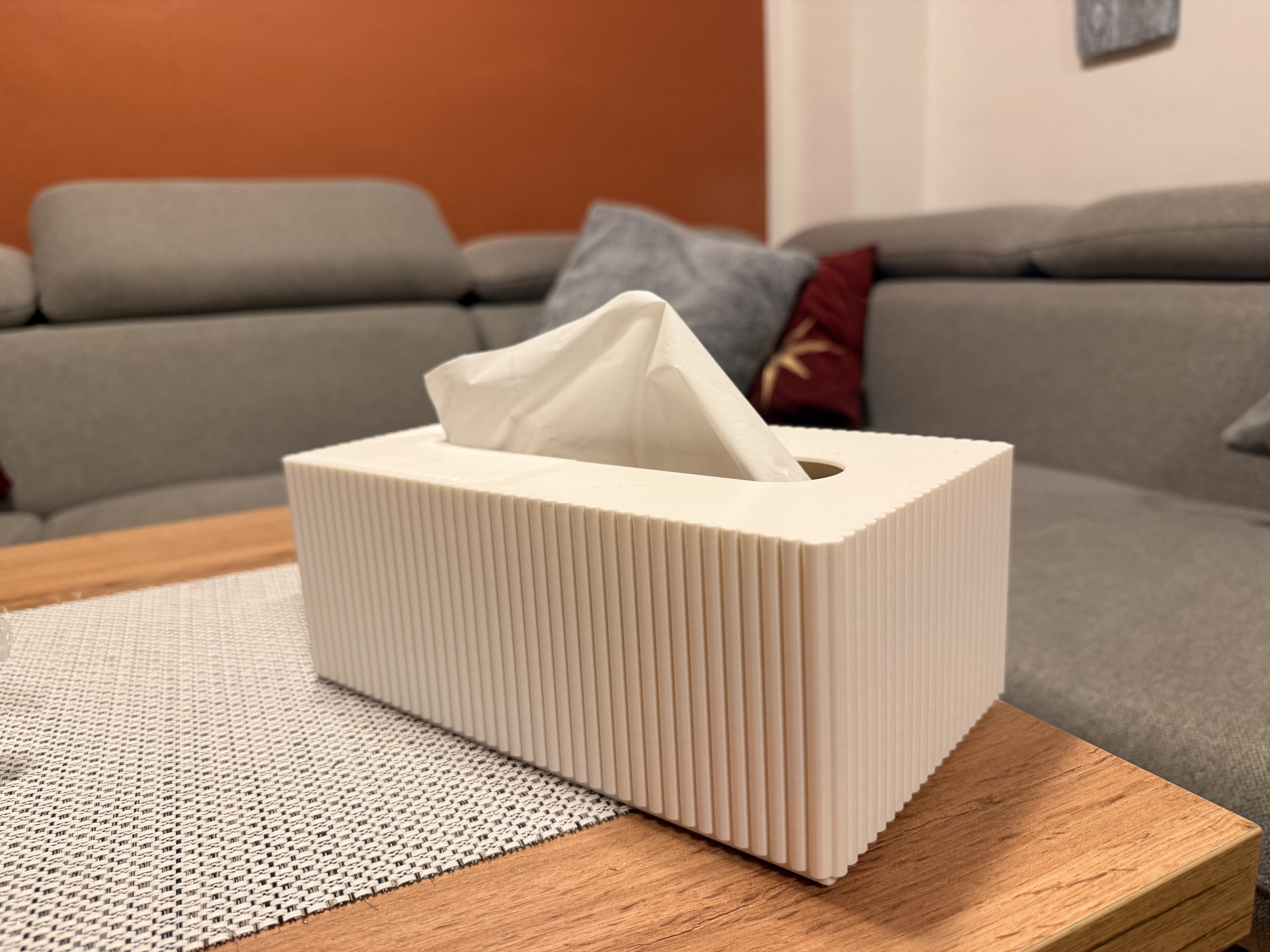 Tissue box