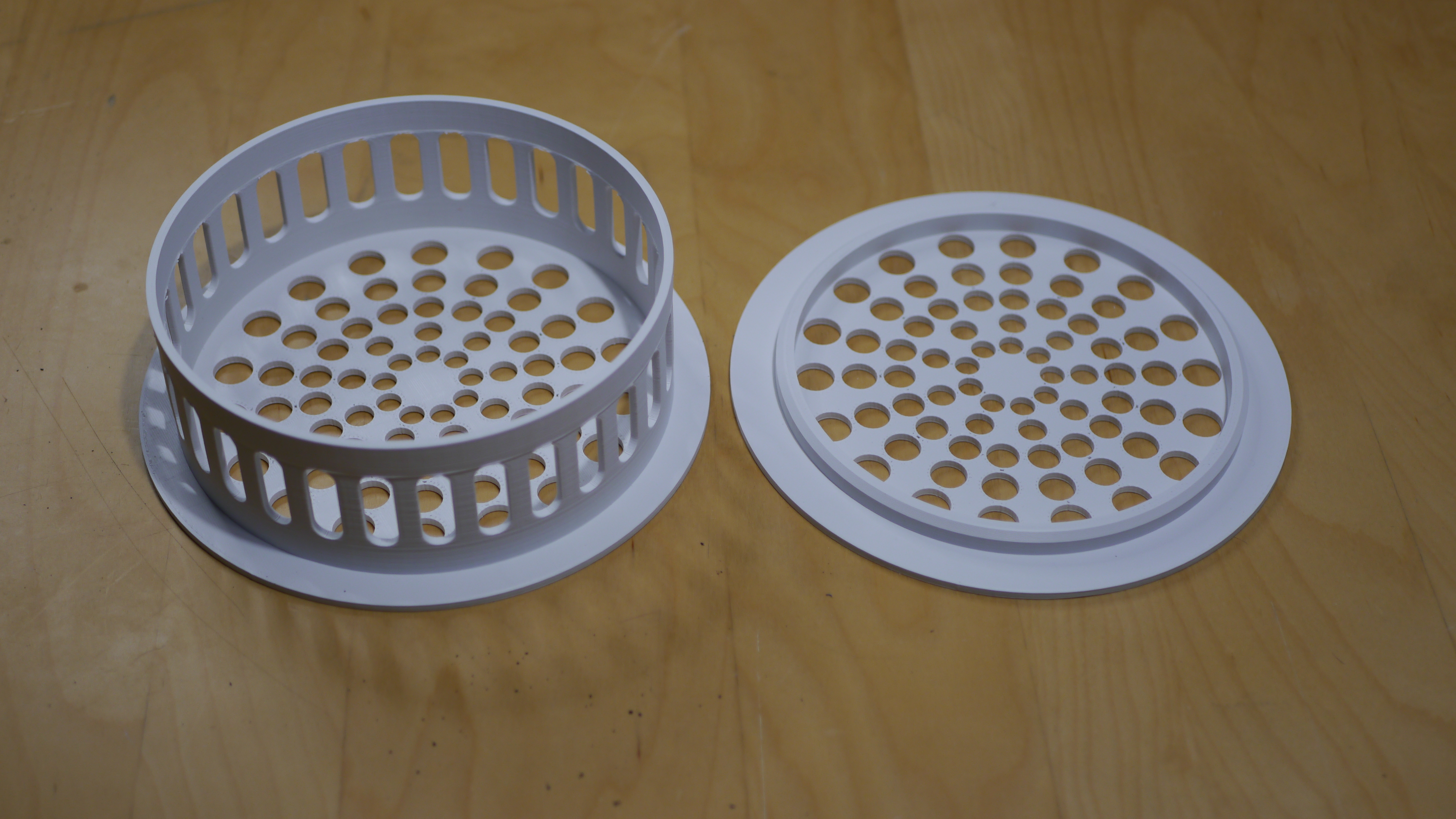 Desiccant Spool Container