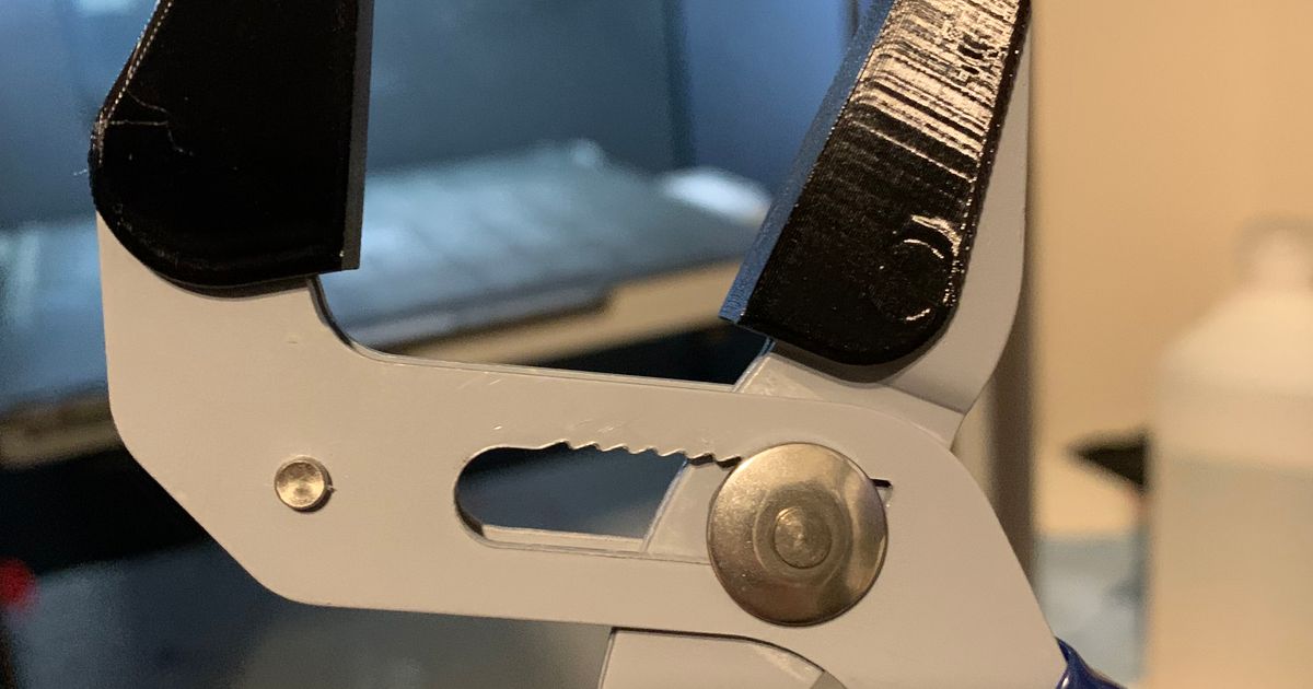 Soft Jaws for QUINN 7 in. SelfAdjusting Pliers (TPU) by JohnMartin