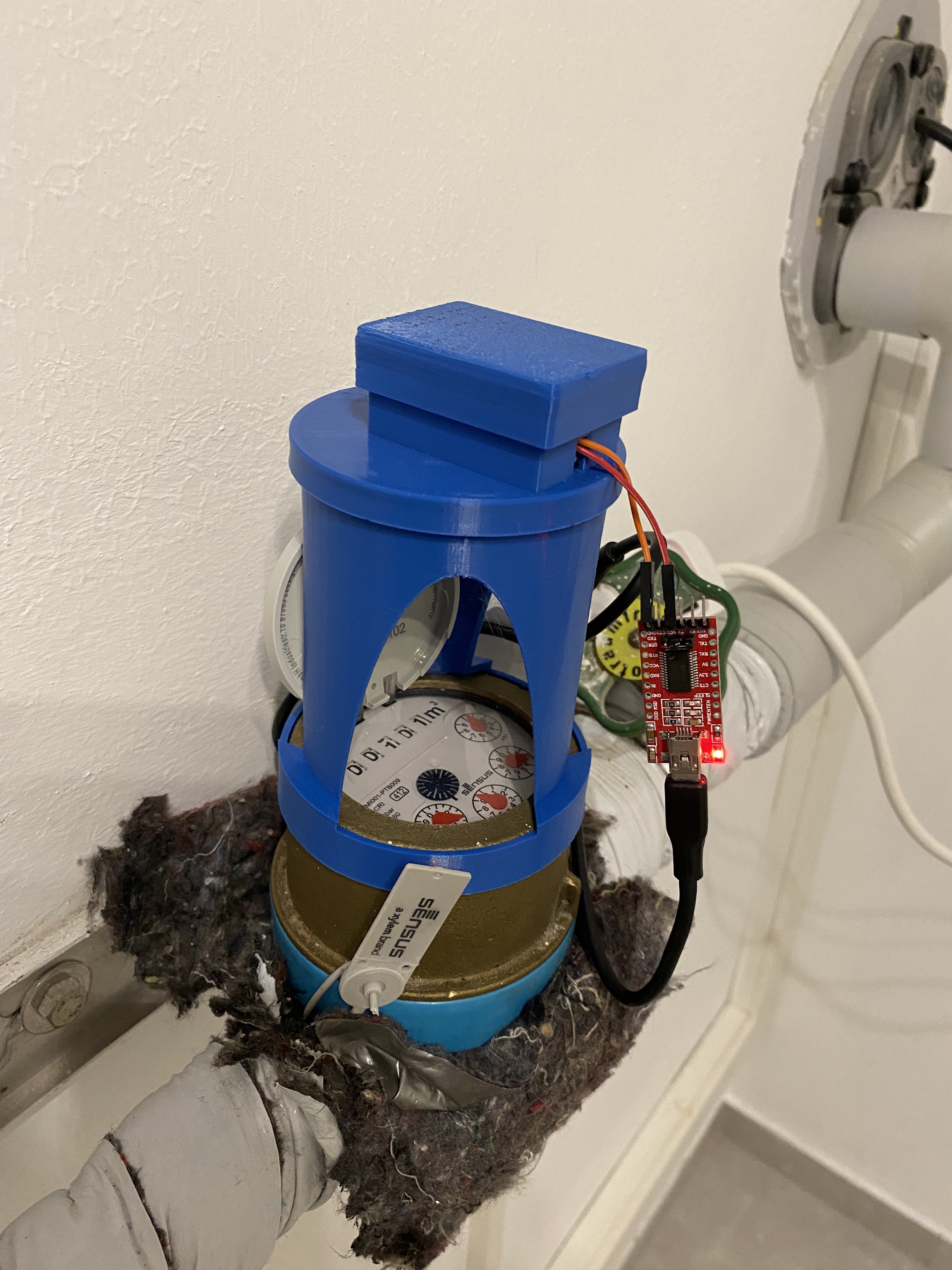 Extended lid for AI on the edge ESP32 cam holder for reading out water meter