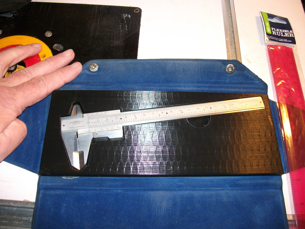 Vernier Caliper Case Insert by Cargy Download free STL model