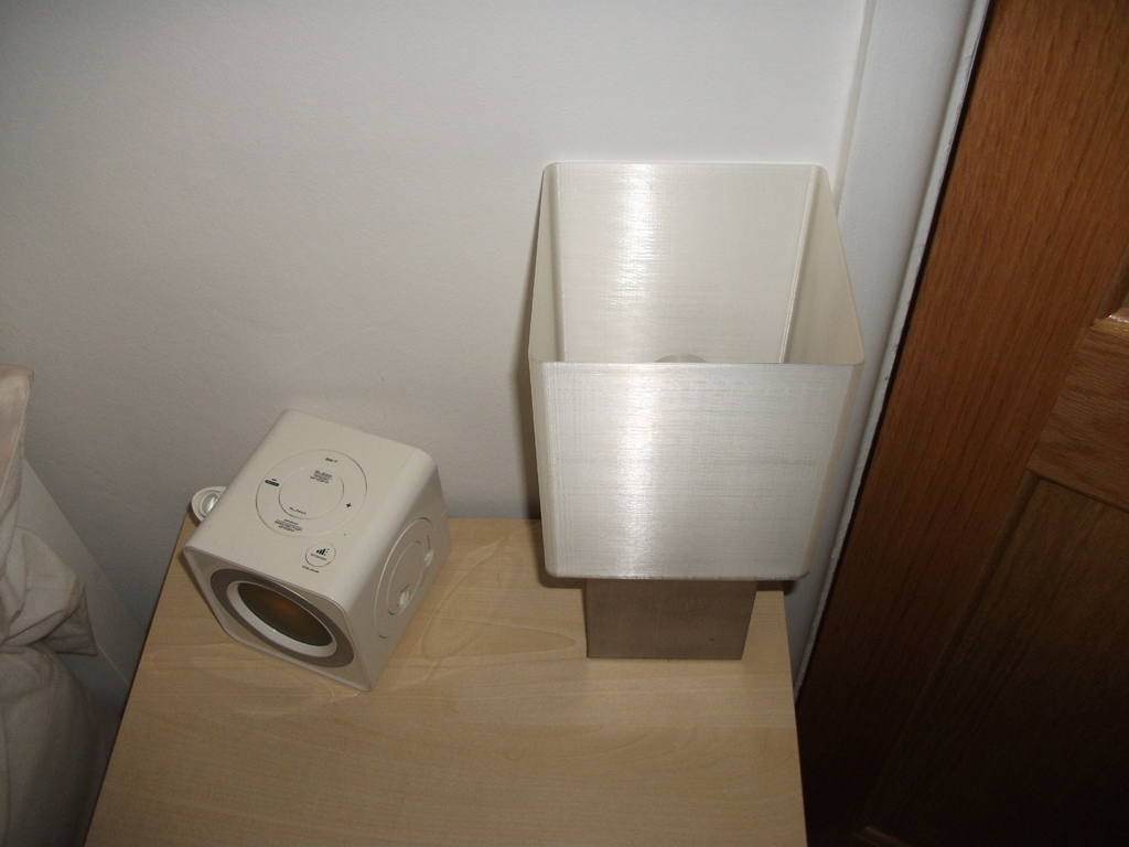 Miniatura 2 do modelo 3D Simple Square E14 Lampshade