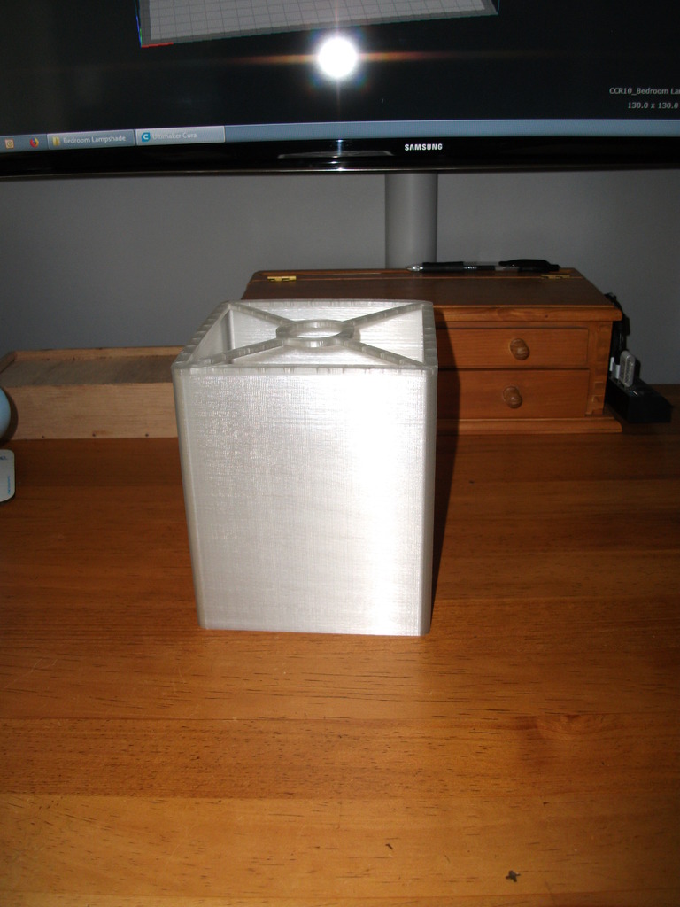 Miniatura 3 do modelo 3D Simple Square E14 Lampshade