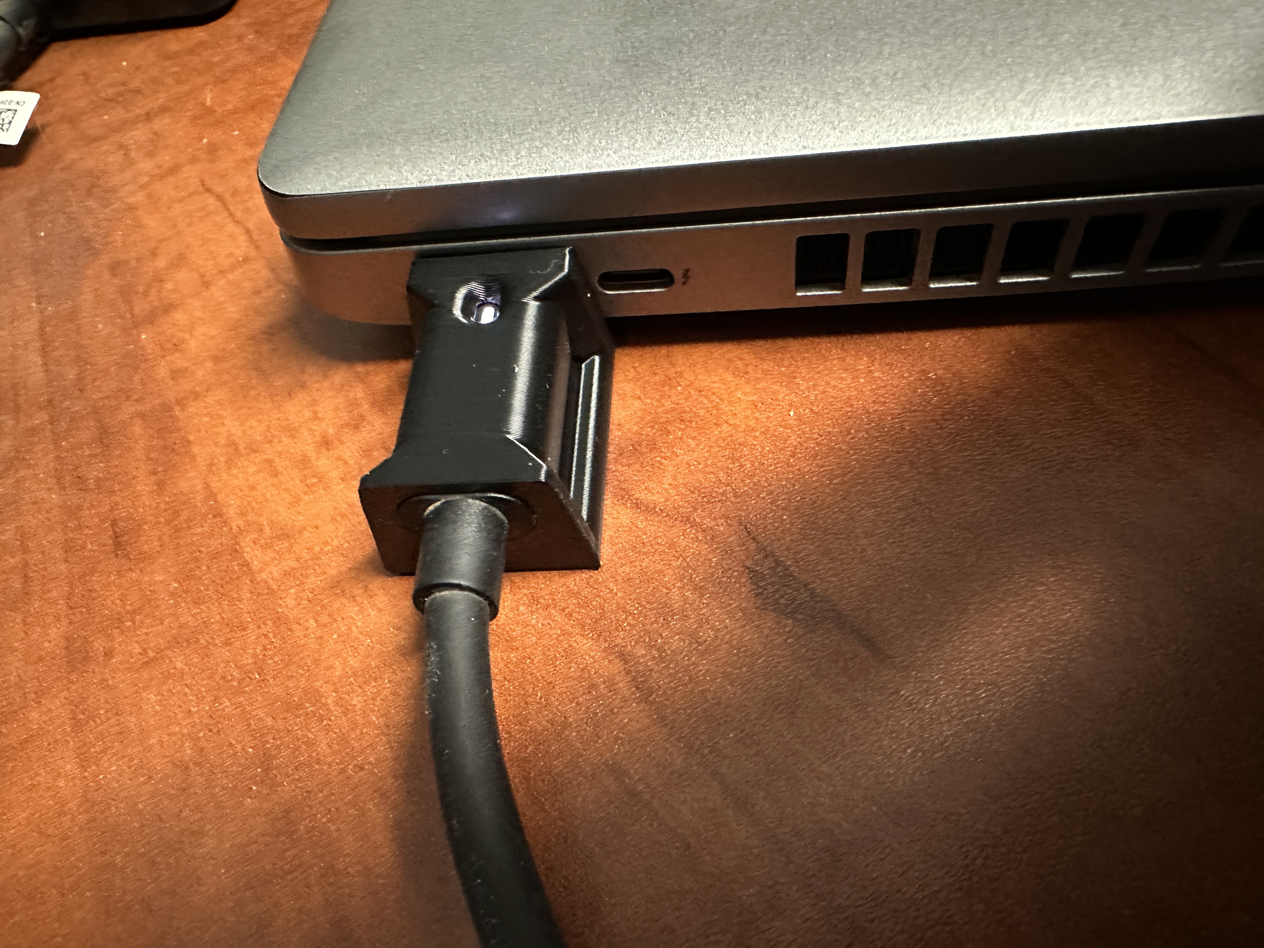 Dell USB-C Dock Cable support for Dell Precision 3560