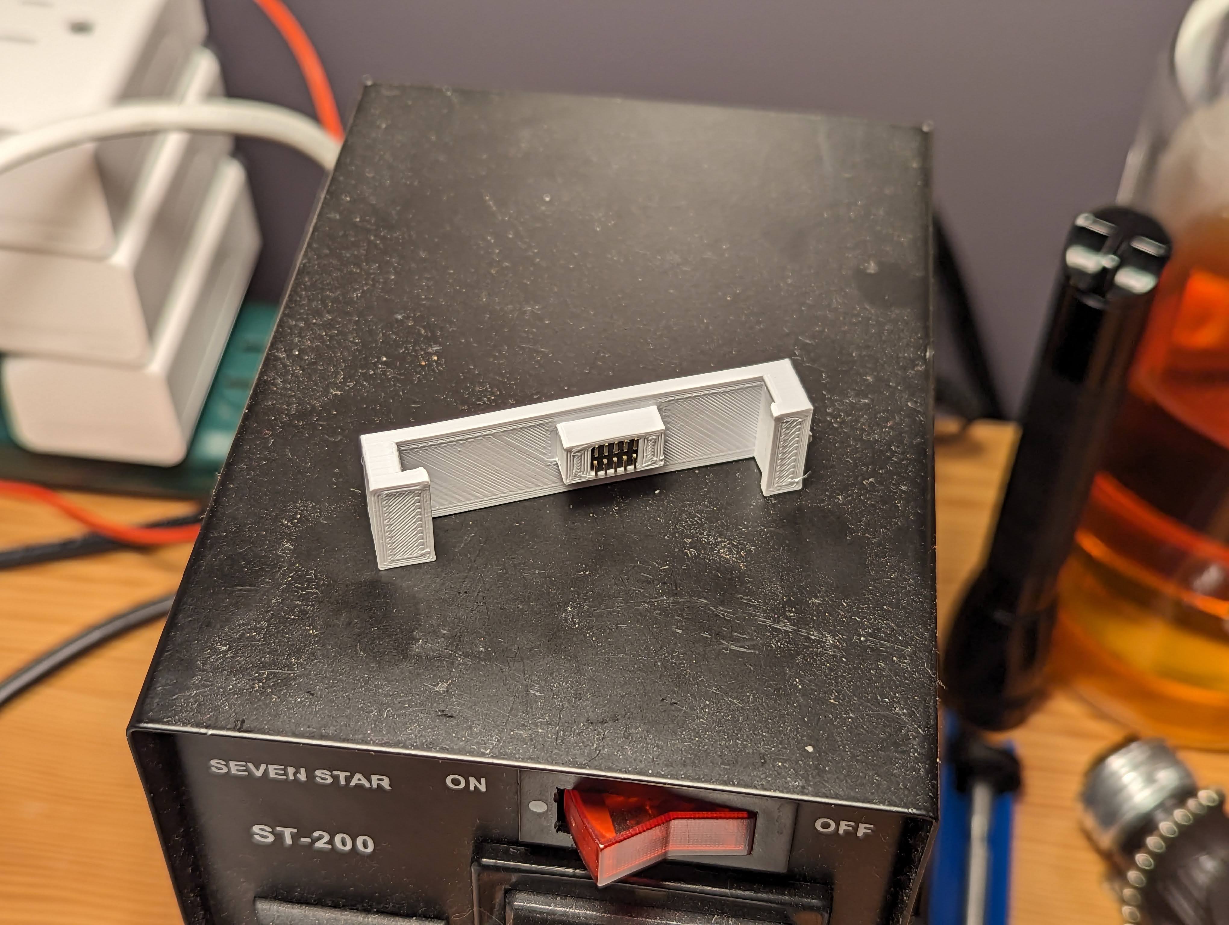 DFM17 SWD programming jig clip thing