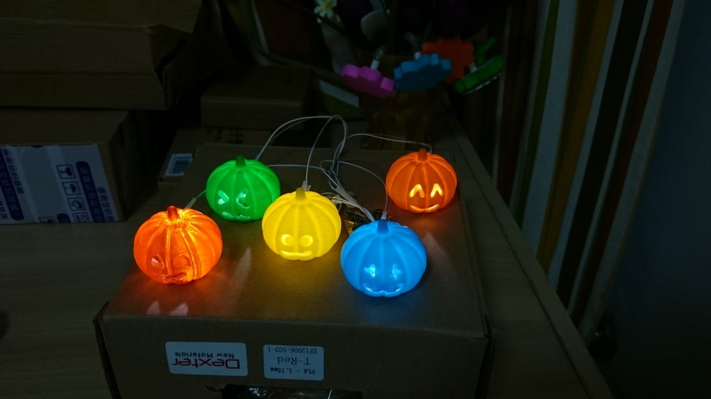 Miniatura 7 do modelo 3D Halloween Pumpkin Lantern(small)