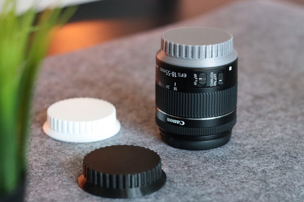 Rear lens cap for Canon EOS EF and EFS lenses by Nominal Brand