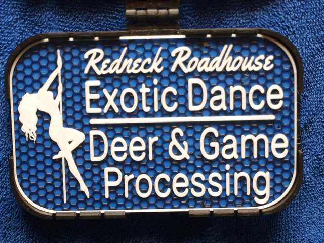 Redneck Roadhouse sign