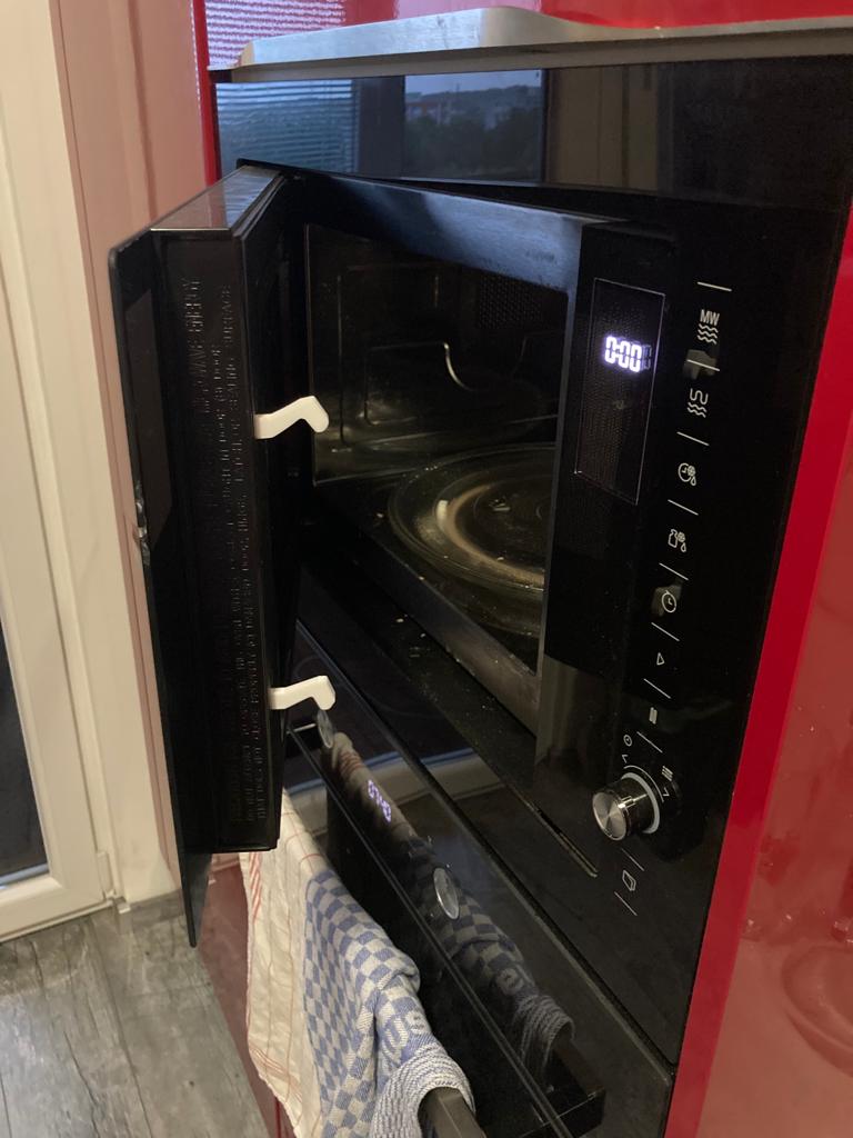 Microwave Door Latch by Papek Download free STL model