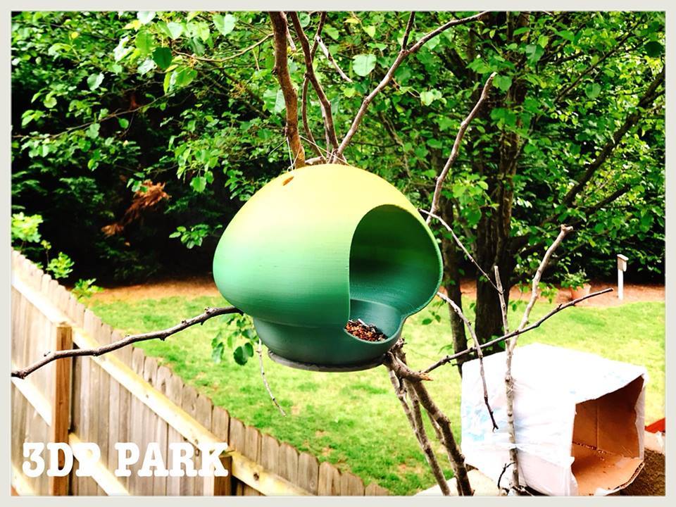 Miniatura 4 do modelo 3D Bird Feeder