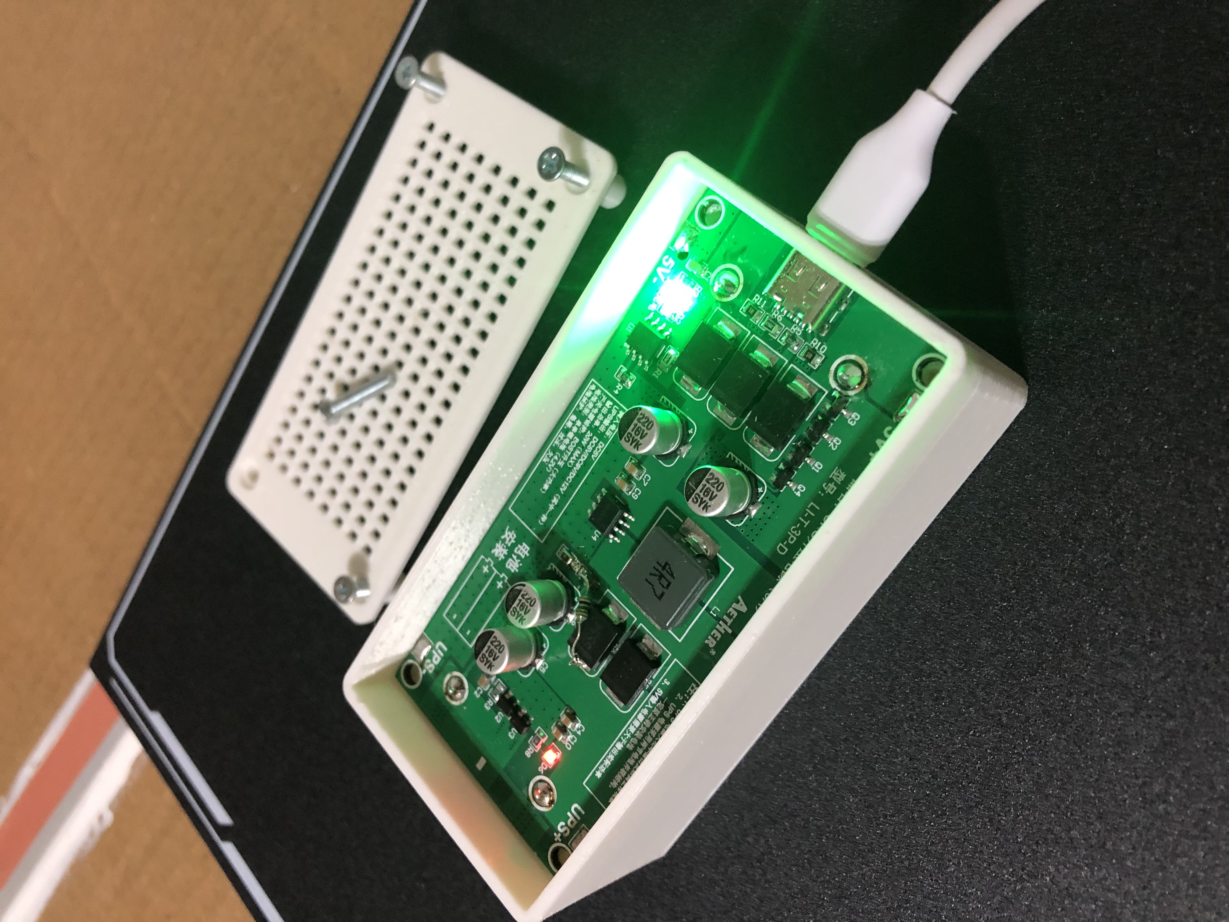 Miniatura 3 do modelo 3D Ups Module Box