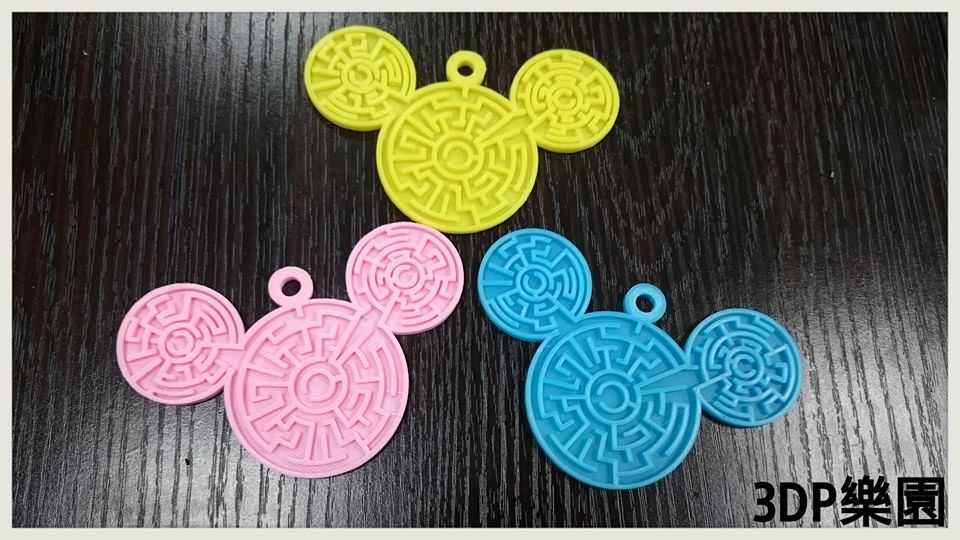 Mickey mazes adornment