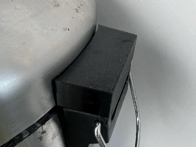 Replacement for original trash can lid hinge