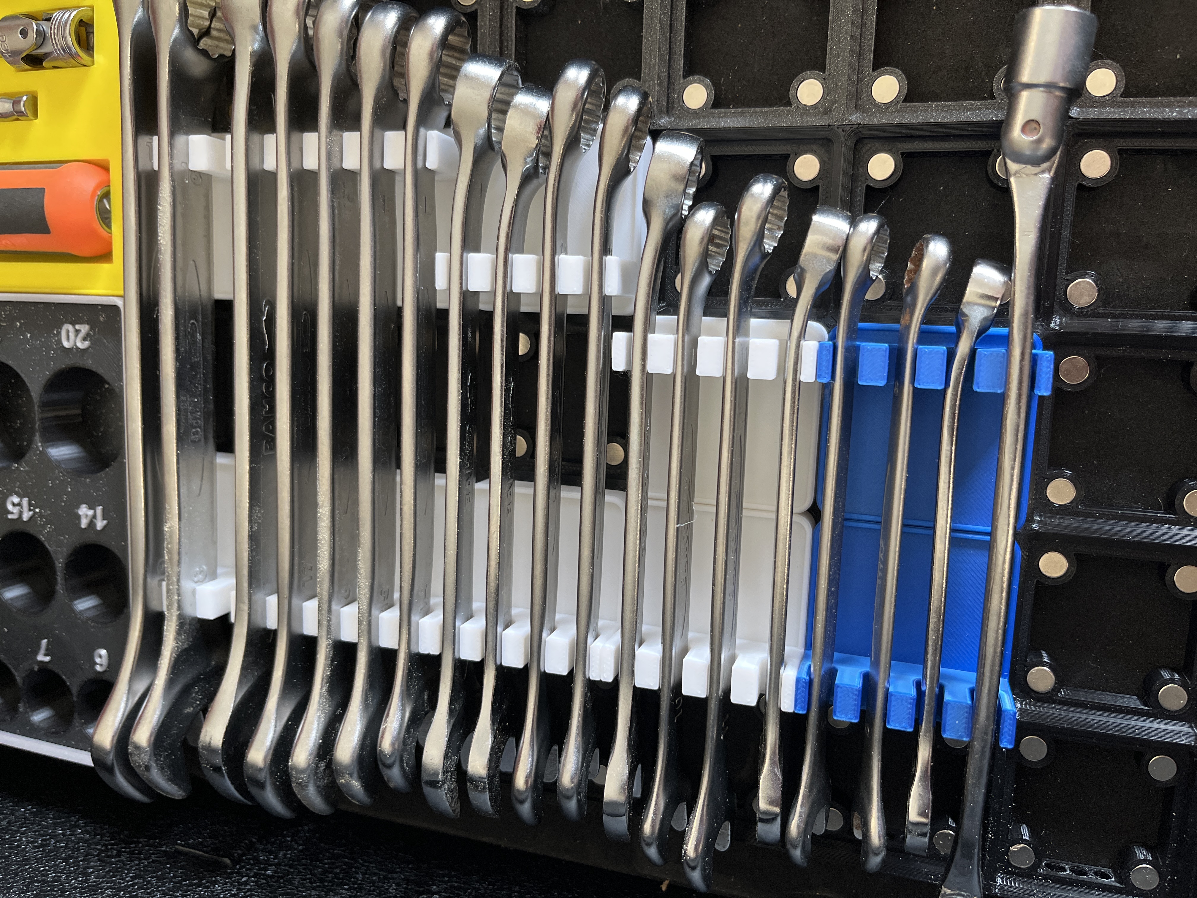 Gridfinity spanner holder