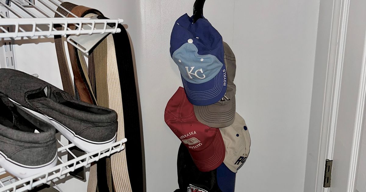 Wall Mounted Hat Rack by Kbkathri Download free STL model