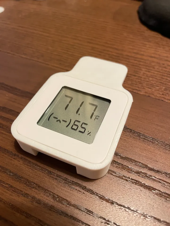 Xiaomi Mijia Bluetooth Thermometer Hygrometer command strip mount for  window or enclosure by Douglas Hale, Download free STL model