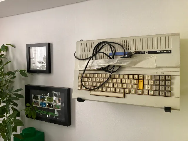 Thomson TO8D Wall Mount