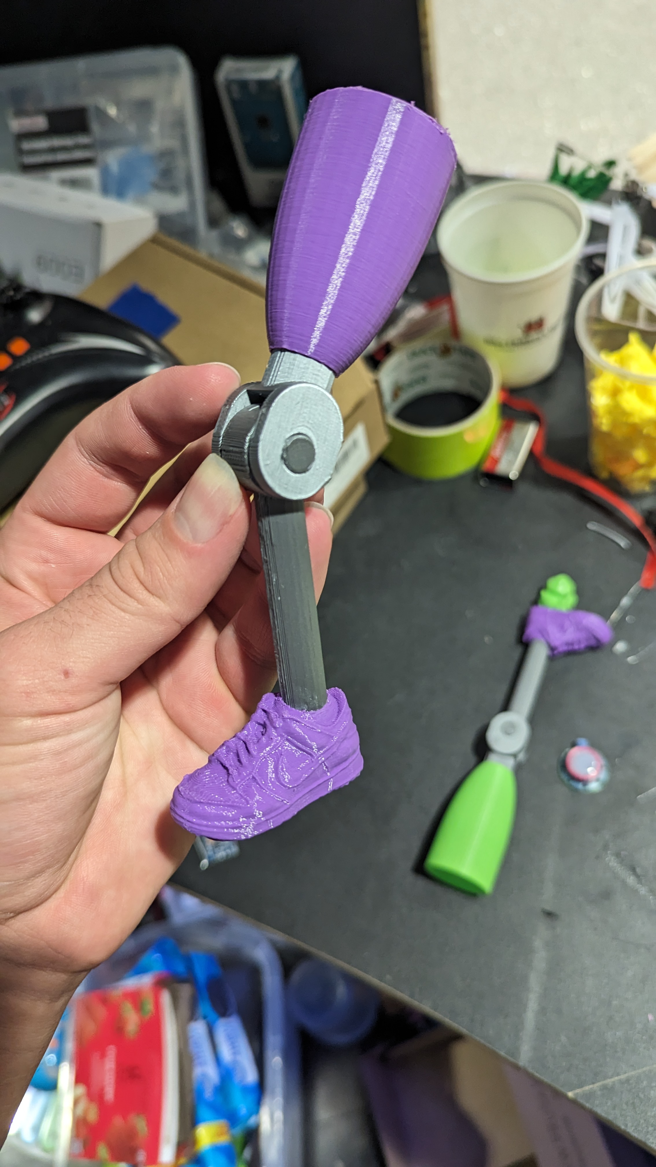 Prosthetic leg for dolls