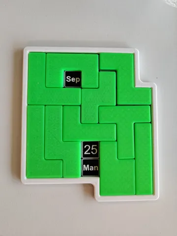 A Puzzle A Day with days (DK)