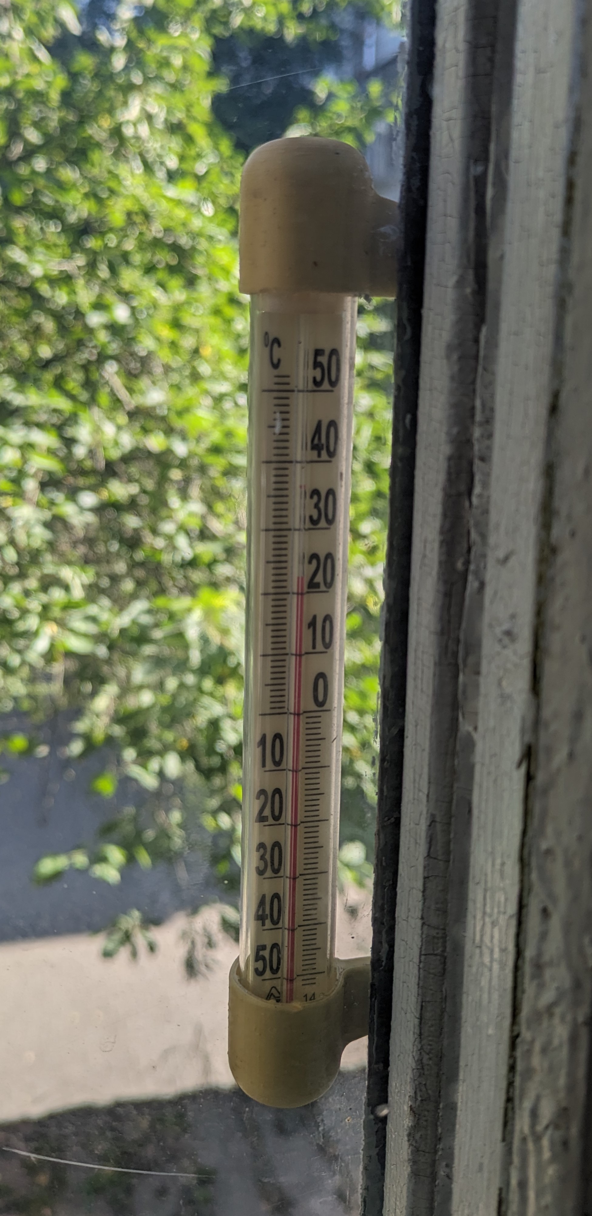 Outdoor window thermometer holder