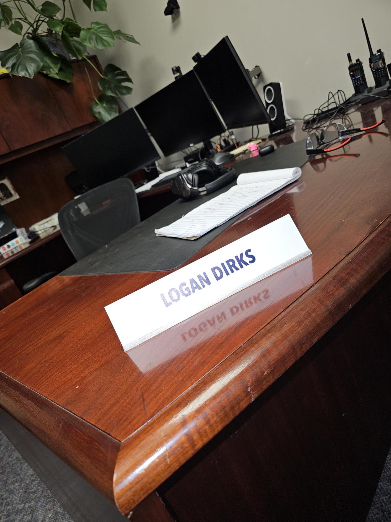 10" Name Plate Holder by Logan Dirks | Download free STL model ...