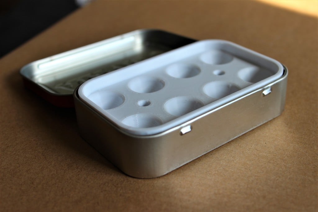 Altoids Tin (Altoid Tin) Water Color Palette with Brush Stand by Akshay ...