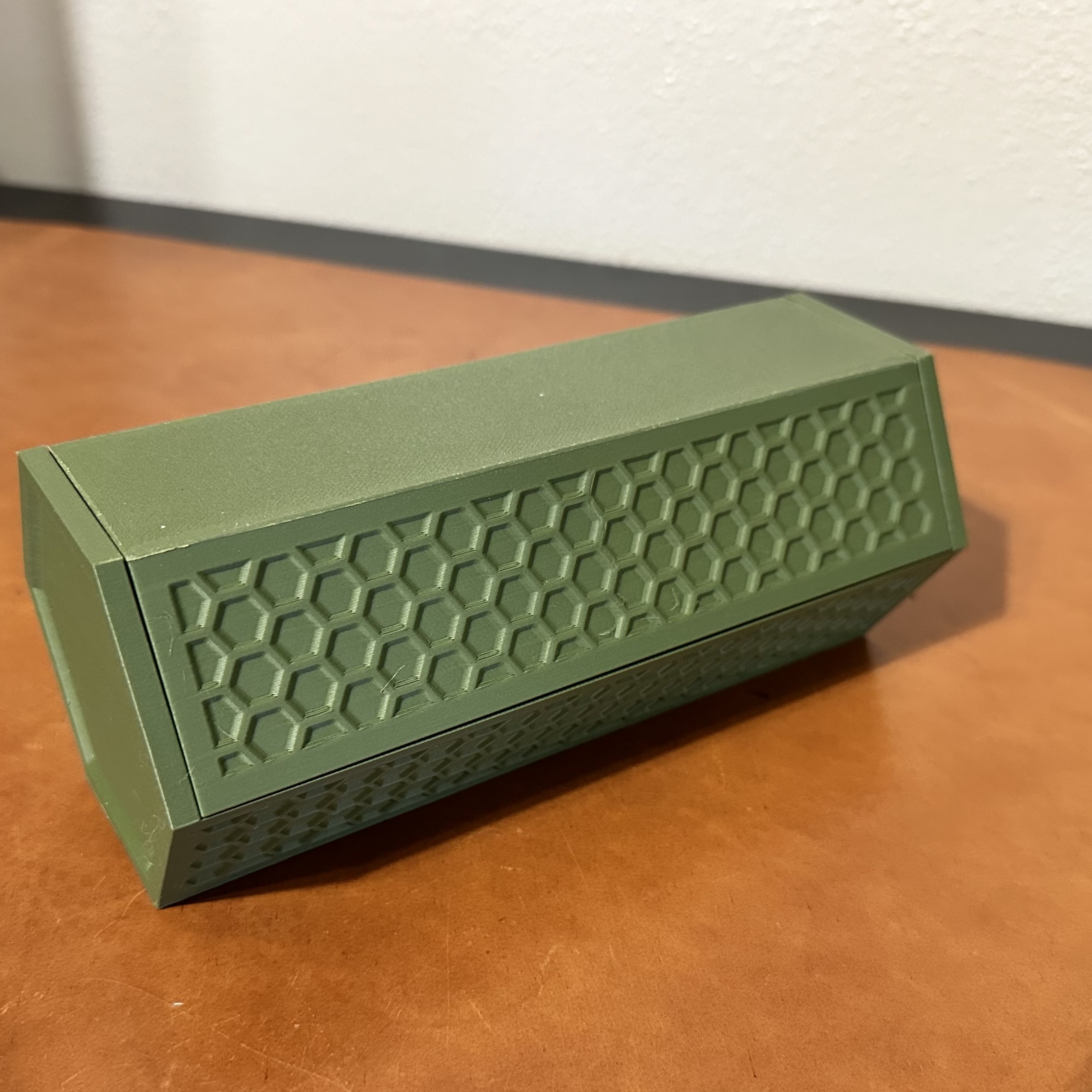 Miniatura 2 do modelo 3D HexBox General Purpose Box Version B