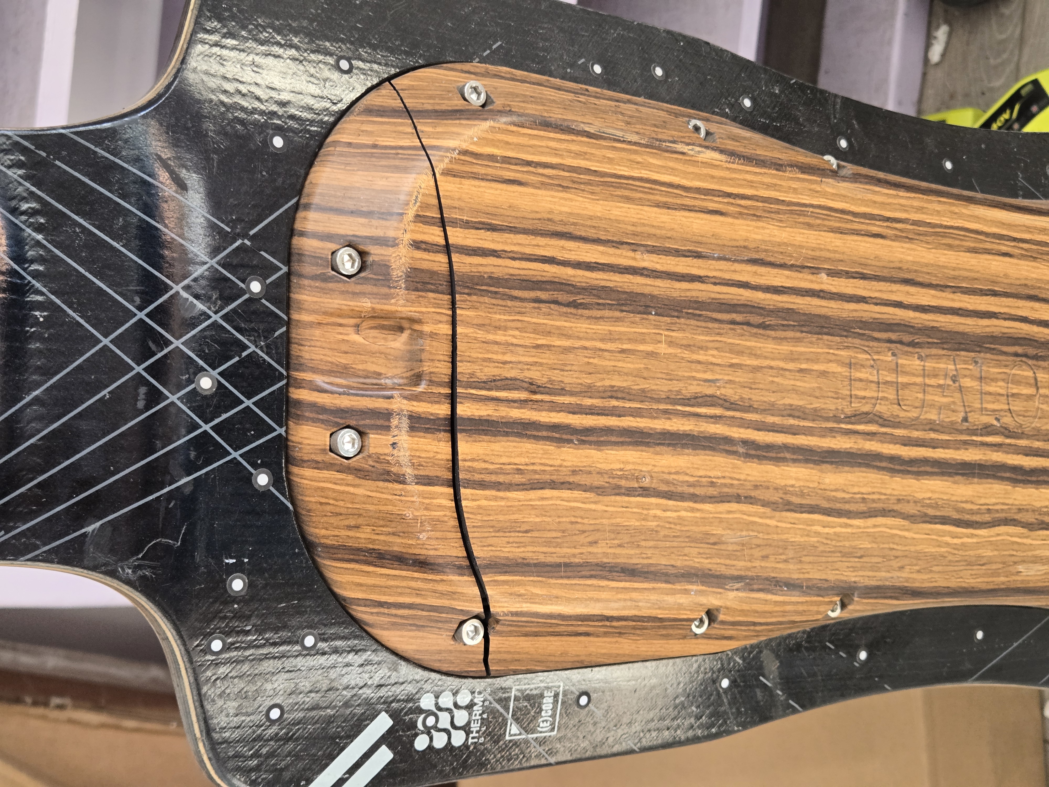 Bustin Sportster Dualmo Eskate Deck and Enclosure Scan
