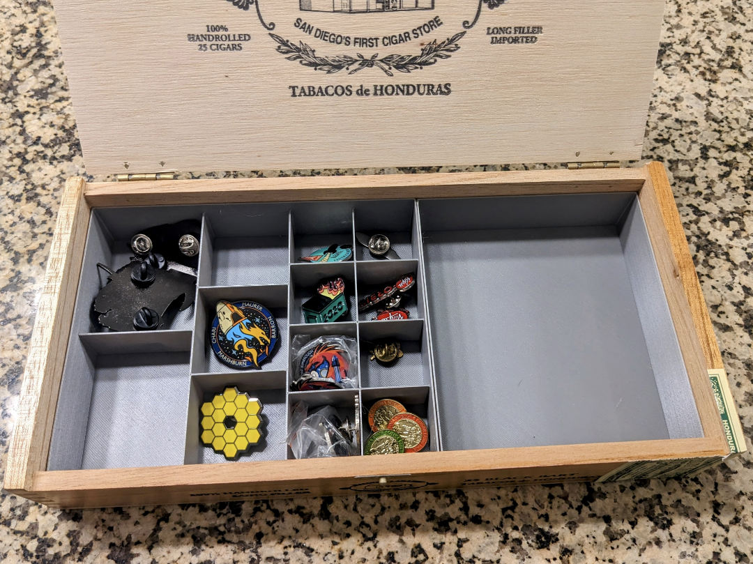 Enamel Pin Containers Storage Tray For Enameled Pins by wookiearocket | Download free STL ...